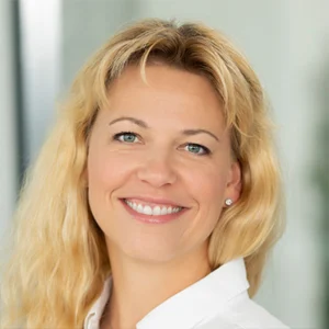 Stefanie Groll